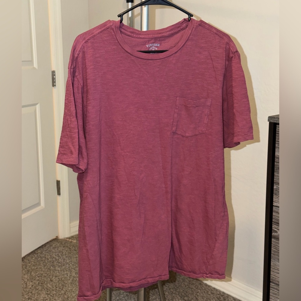 Vintage 1946 Men's Maroon Short Sleeve Tee